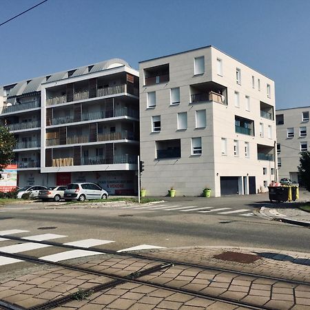 Le T2 Appartement Moderne Avec Terrasse Et Parking Strasbourg Kültér fotó